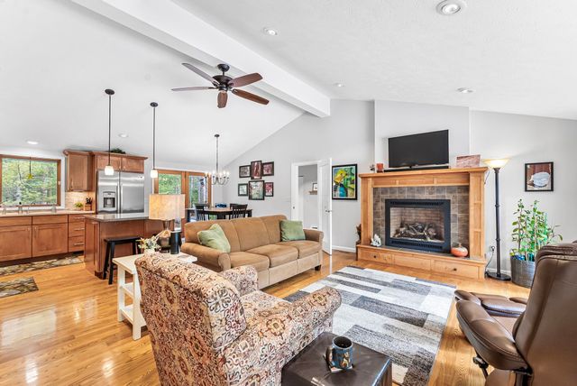 793 W Long Lake Road, Long Lake Twp, MI 49685