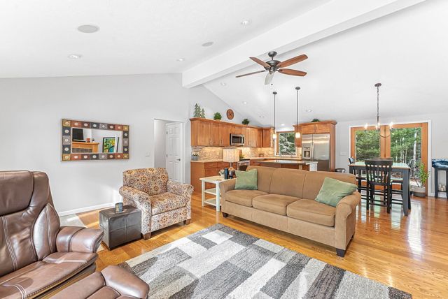 793 W Long Lake Road, Long Lake Twp, MI 49685