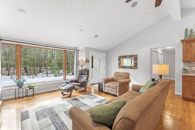 793 W Long Lake Road, Long Lake Twp, MI 49685