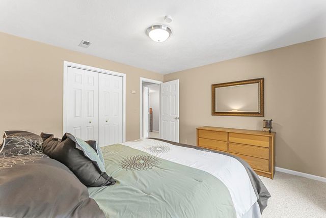 793 W Long Lake Road, Long Lake Twp, MI 49685