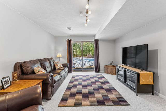 793 W Long Lake Road, Long Lake Twp, MI 49685