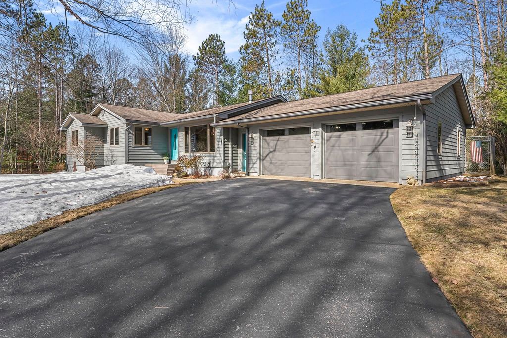 793 W Long Lake Road, Long Lake Twp, MI 49685