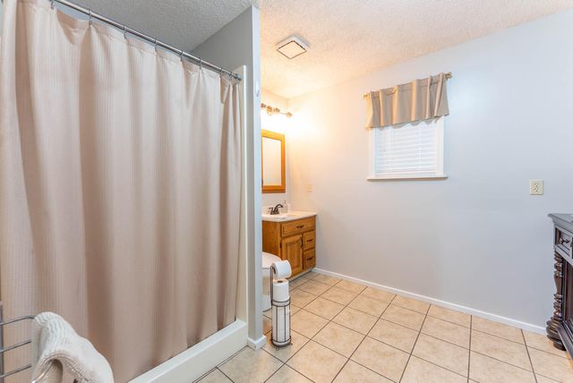 620 N 9th Street, Thayer, MO 65791