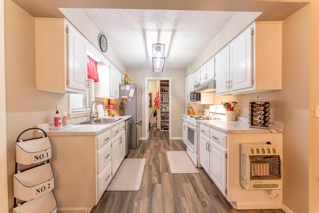 620 N 9th Street, Thayer, MO 65791