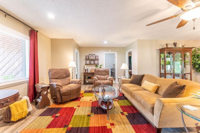 620 N 9th Street, Thayer, MO 65791