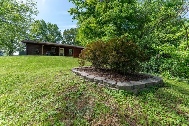 620 N 9th Street, Thayer, MO 65791