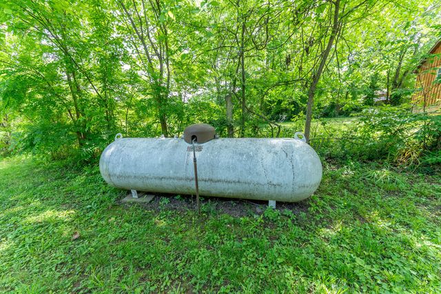 620 N 9th Street, Thayer, MO 65791