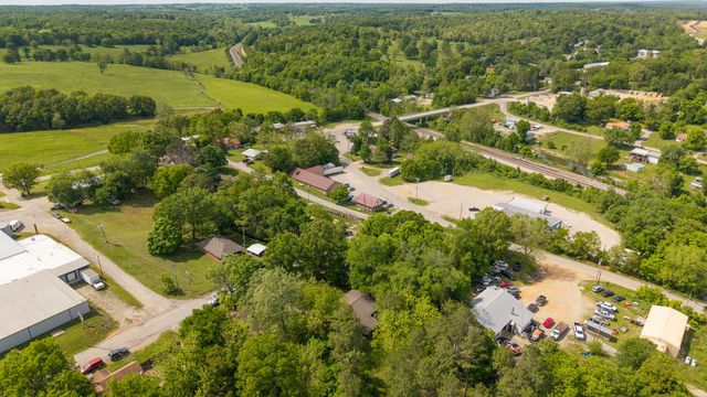 620 N 9th Street, Thayer, MO 65791