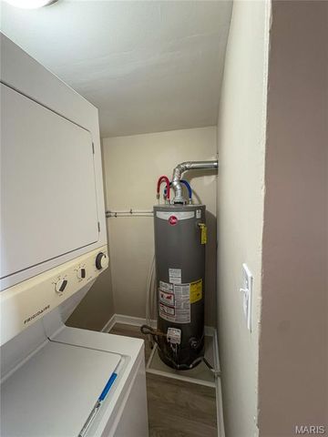 213 N Cross Street, Brighton, IL 62012