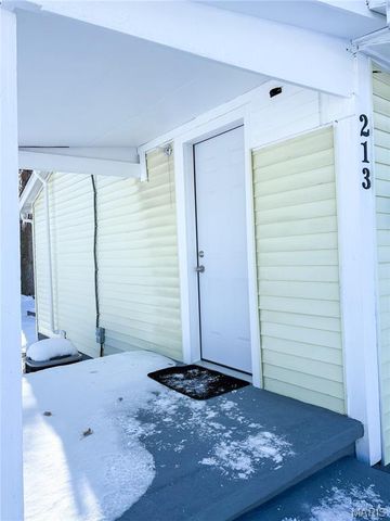 213 N Cross Street, Brighton, IL 62012