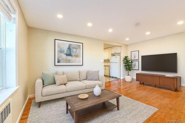 147 37 38th Avenue C61, Flushing, NY 11354