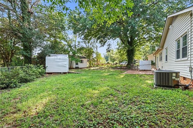 106 Lillian Court, Winston-salem, NC 27103