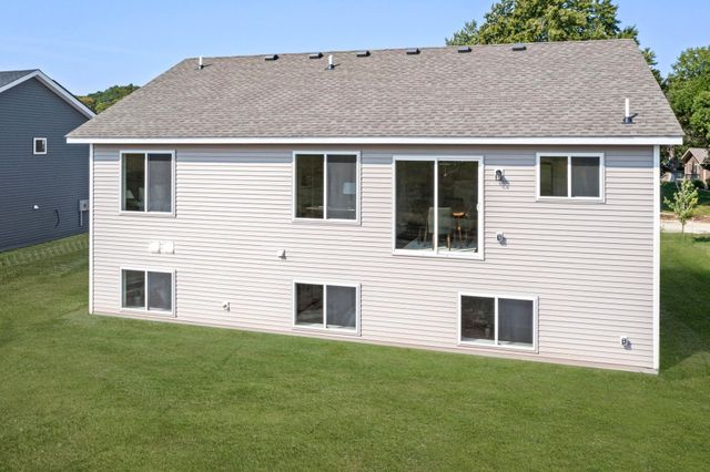 569 Sienna Drive, Watertown, MN 55388