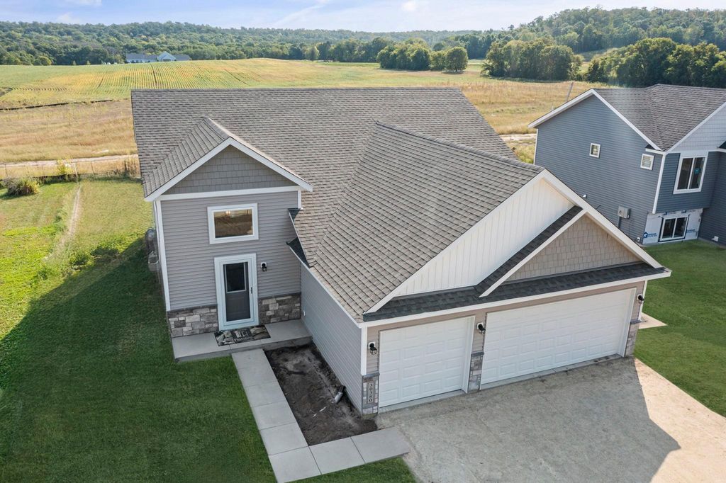 569 Sienna Drive, Watertown, MN 55388 — photo 4