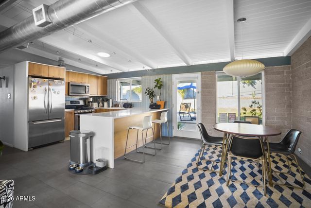 1504 E RANCHO Drive, Phoenix, AZ 85014