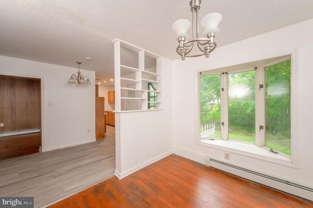 2 GABLE PARK RD, Lancaster, PA 17603