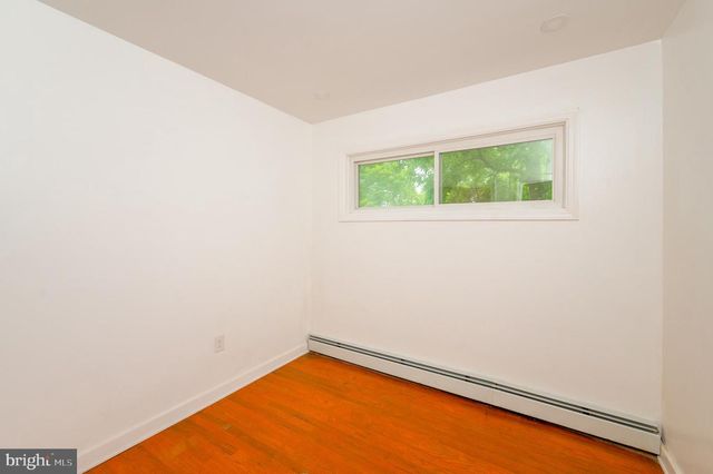 2 GABLE PARK RD, Lancaster, PA 17603