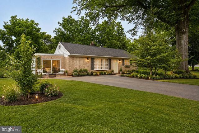 2 GABLE PARK RD, Lancaster, PA 17603