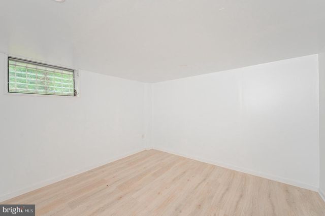 2 GABLE PARK RD, Lancaster, PA 17603