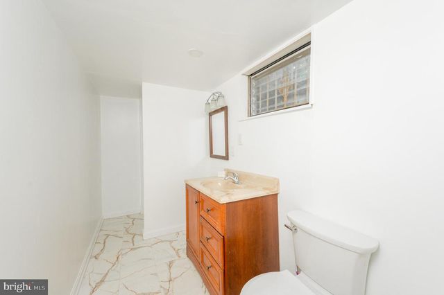 2 GABLE PARK RD, Lancaster, PA 17603
