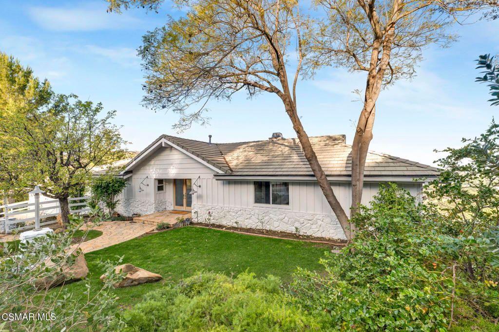 Image 18 of property listing at 54 Saddlebow Road, Bell Canyon, CA 91307