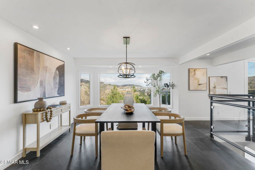 Image 4 of property listing at 54 Saddlebow Road, Bell Canyon, CA 91307