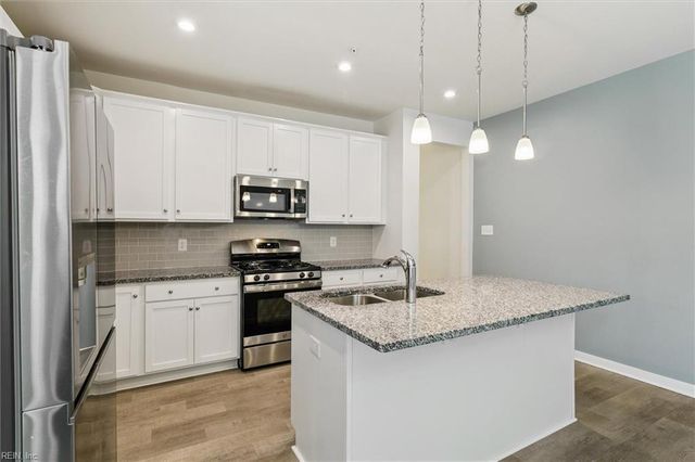1431 Redoubt RD, Williamsburg, VA 23185