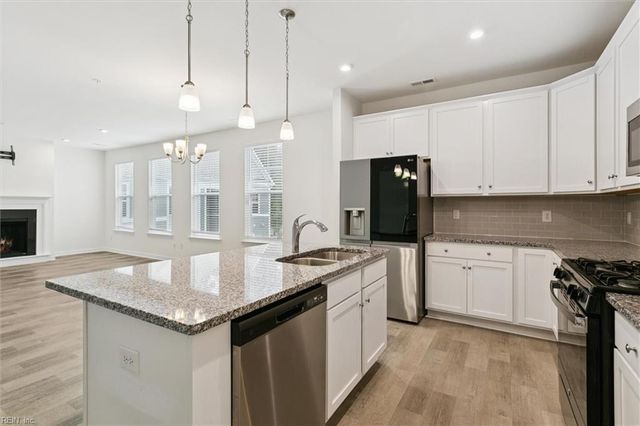 1431 Redoubt RD, Williamsburg, VA 23185