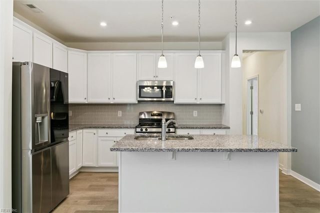 1431 Redoubt RD, Williamsburg, VA 23185