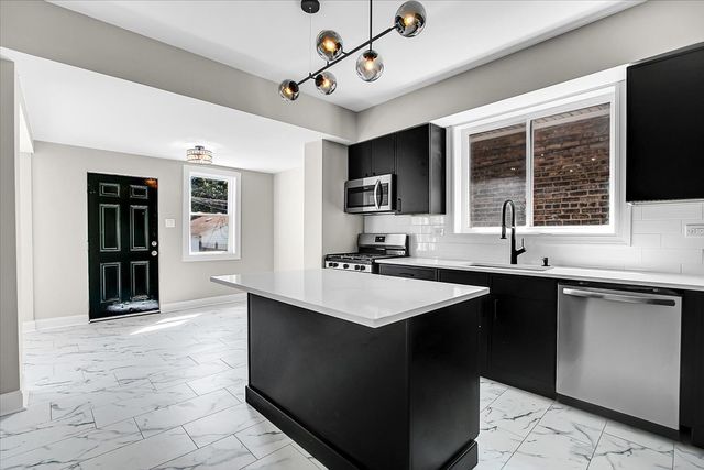 5729 S Campbell Avenue, Chicago, IL 60629