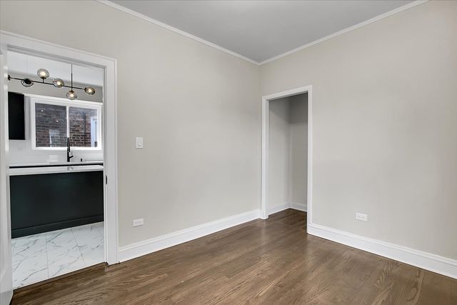 5729 S Campbell Avenue, Chicago, IL 60629