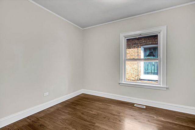 5729 S Campbell Avenue, Chicago, IL 60629