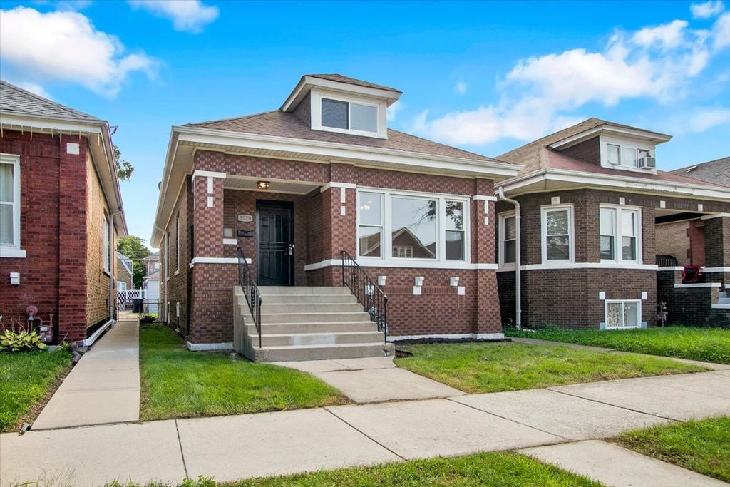 5729 S Campbell Avenue, Chicago, IL 60629