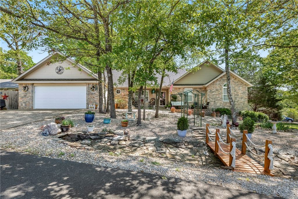19 Rillington Drive, Bella Vista, AR 72714
