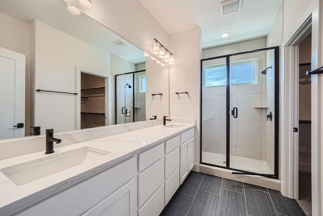 1531 N Red Bud LN 33, Round Rock, TX 78665