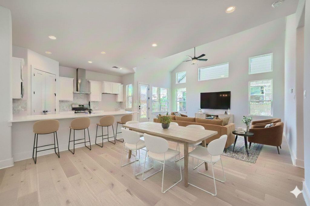 1531 N Red Bud LN 33, Round Rock, TX 78665