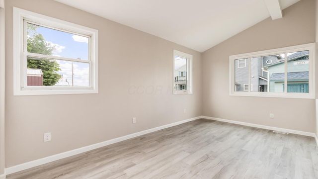 4881 Decker Avenue NE, Thornville, OH 43076