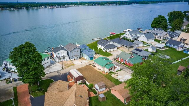 4881 Decker Avenue NE, Thornville, OH 43076