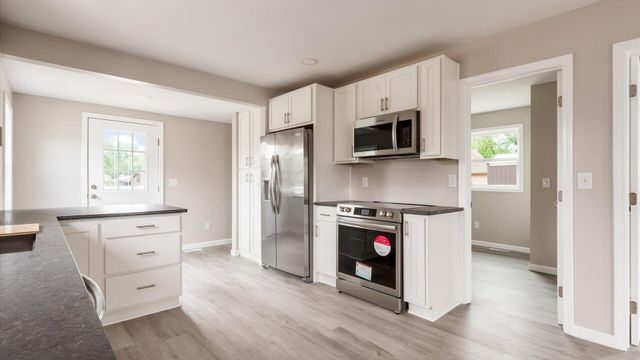 4881 Decker Avenue NE, Thornville, OH 43076