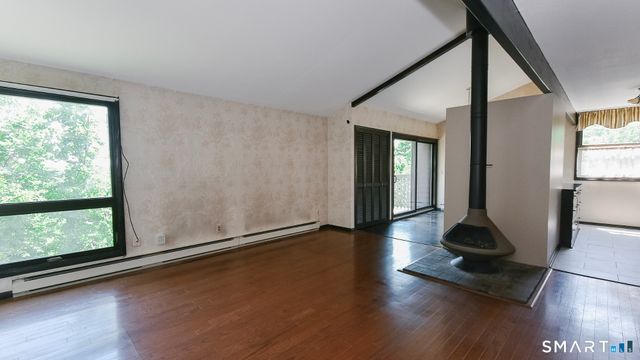 121 Country Squire Drive B, Cromwell, CT 06416