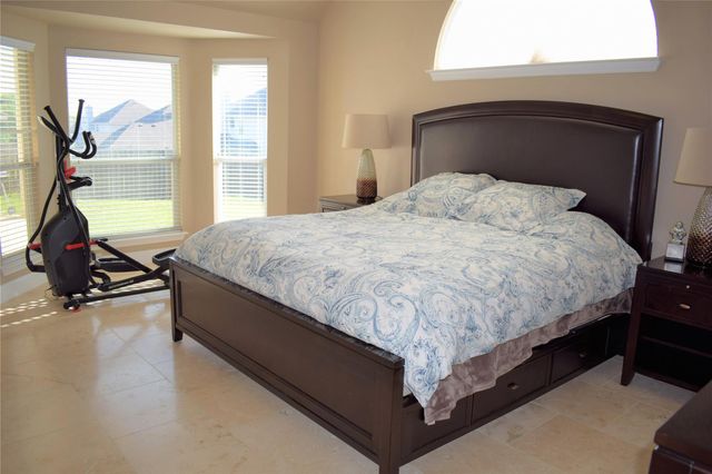 248 Pecanwood S, Kyle, TX 78640