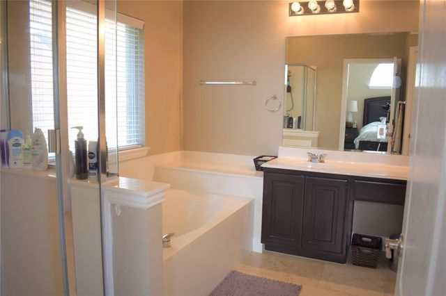 248 Pecanwood S, Kyle, TX 78640