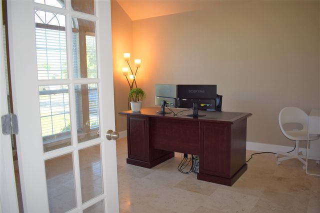 248 Pecanwood S, Kyle, TX 78640