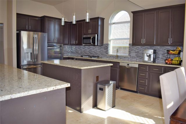 248 Pecanwood S, Kyle, TX 78640