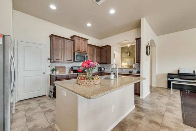 908 Honey Locust Drive, Fate, TX 75087