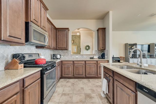 908 Honey Locust Drive, Fate, TX 75087