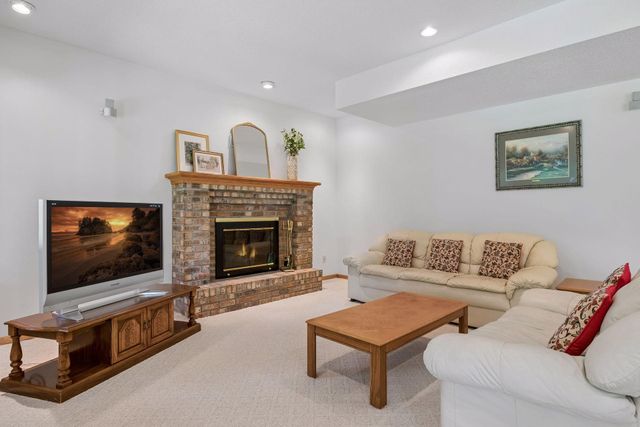 710 Olive Lane N, Plymouth, MN 55447