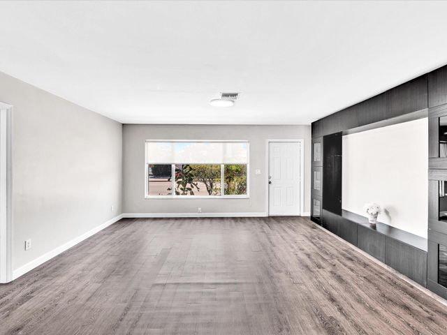 54 SW 16th Street, Dania Beach, FL 33004