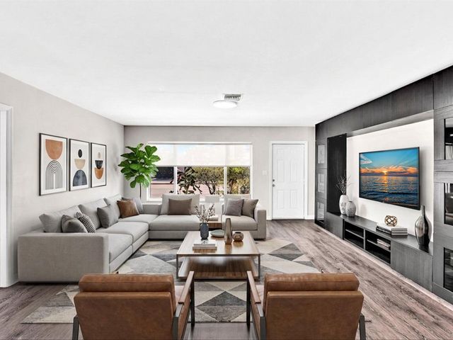 54 SW 16th Street, Dania Beach, FL 33004