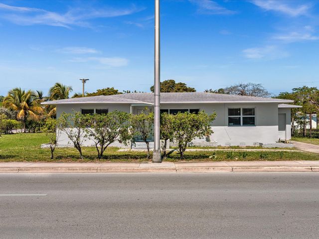 54 SW 16th Street, Dania Beach, FL 33004